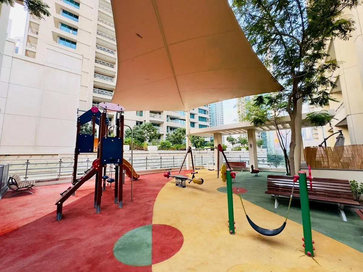 Burj Khalifaview Luxury 1-Bedroom Apartment Dubai